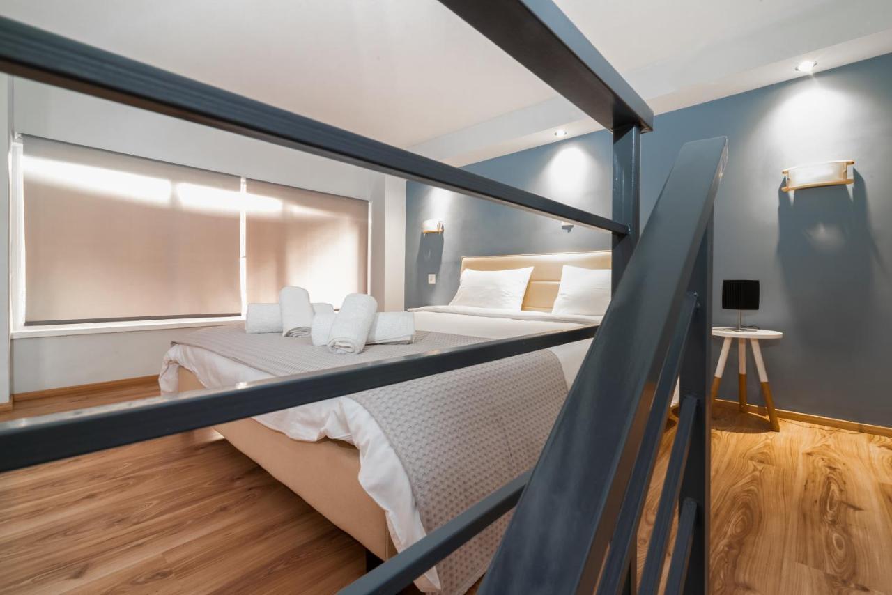 Spacious Apartment-600M From The Subway Афины Экстерьер фото